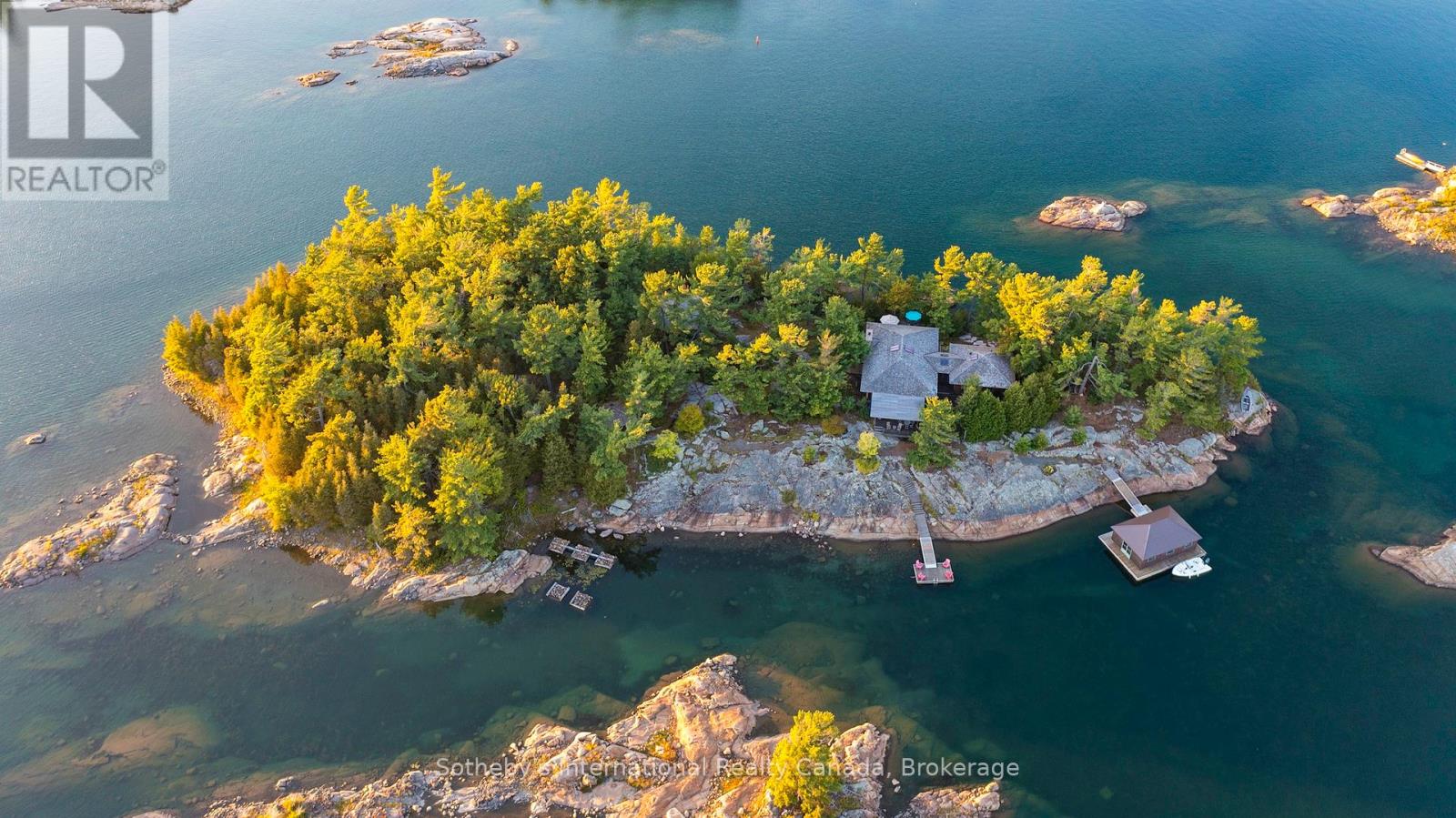 1 A266 ISLAND, The Archipelago, Ontario