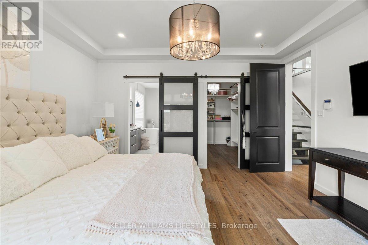 2048 Ironwood Road, London South, Ontario  N6K 0H8 - Photo 15 - X12408552