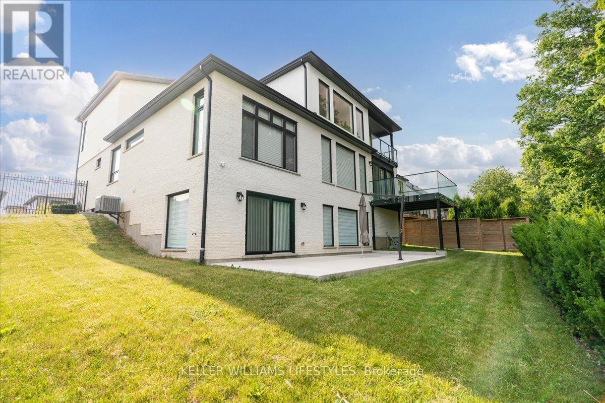 2048 Ironwood Road, London South, Ontario  N6K 0H8 - Photo 41 - X12408552