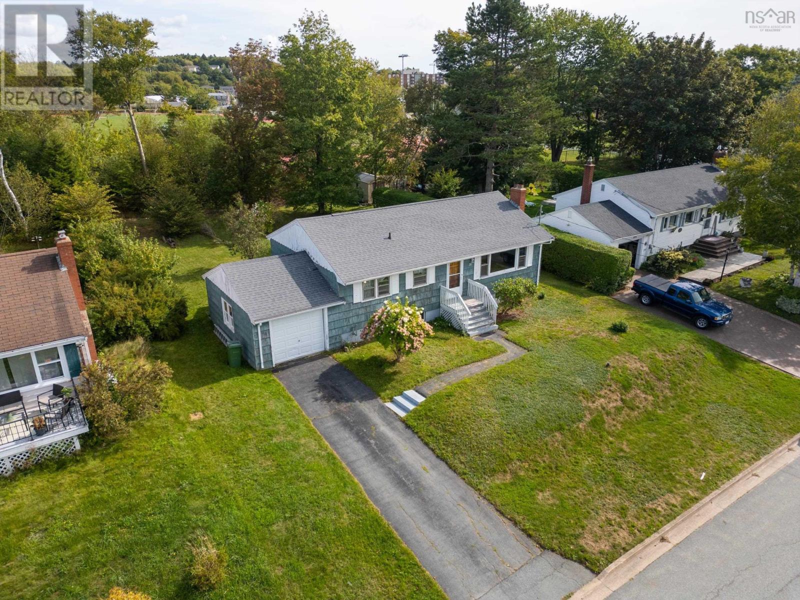 Property at 31 Raymoor Drive image 3