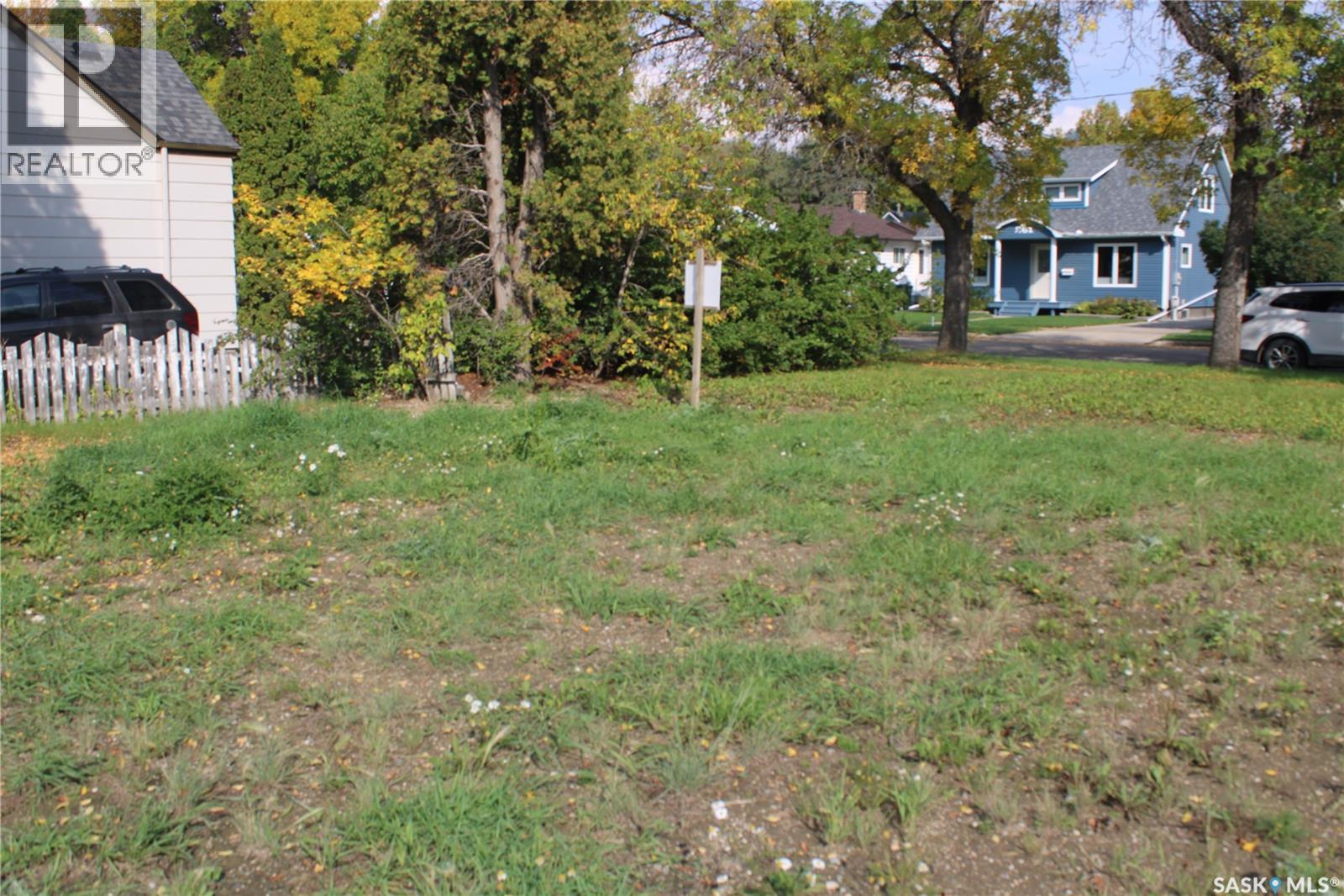 258 Betts Avenue, Yorkton, Saskatchewan  S3N 3X8 - Photo 2 - SK018574