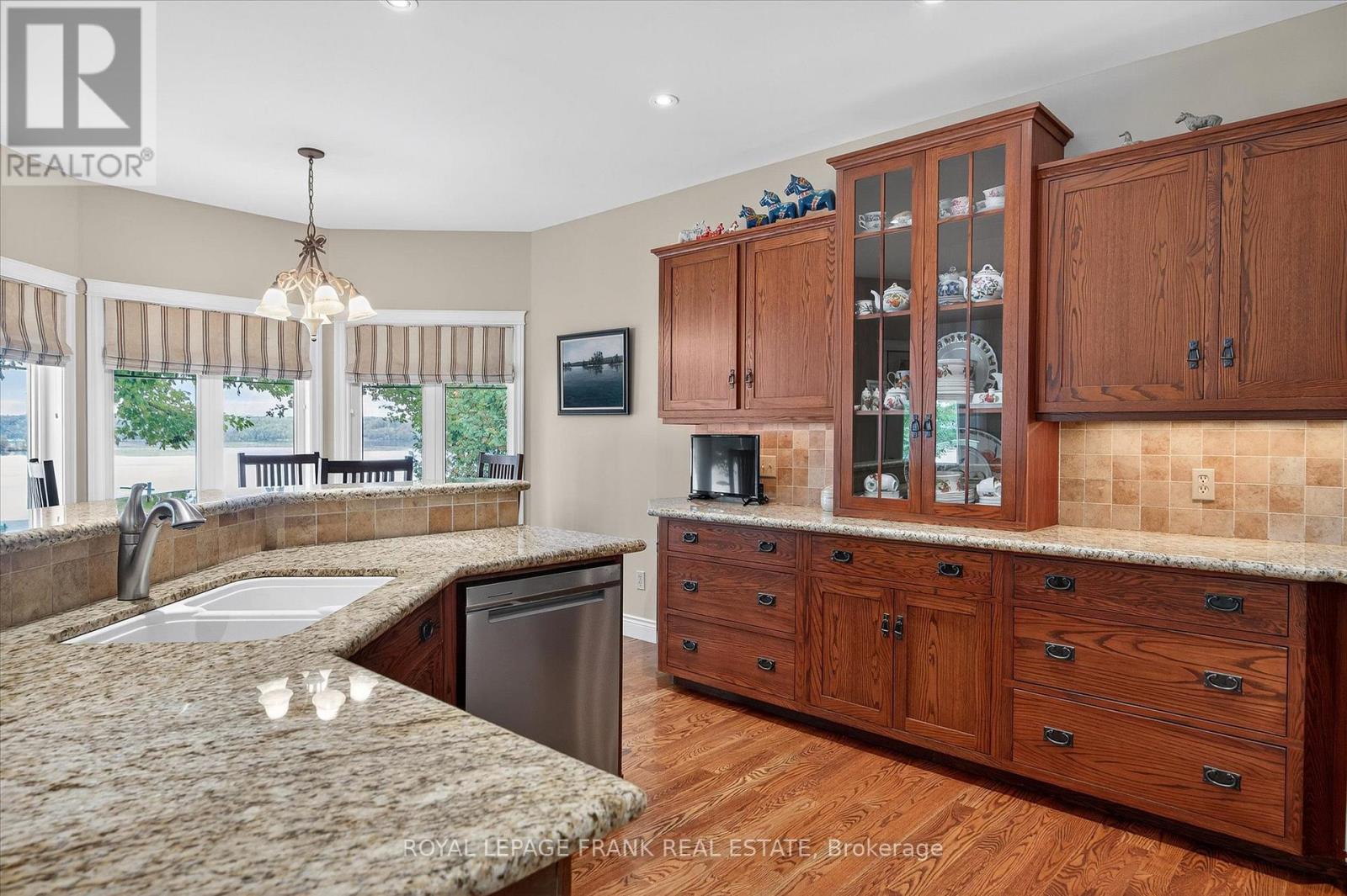 3081 Beachwood Drive, Selwyn, Ontario K0L 2H0 - Photo 14 - X12407860