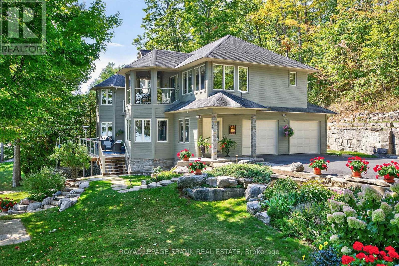 3081 Beachwood Drive, Selwyn, Ontario K0L 2H0 - Photo 4 - X12407860