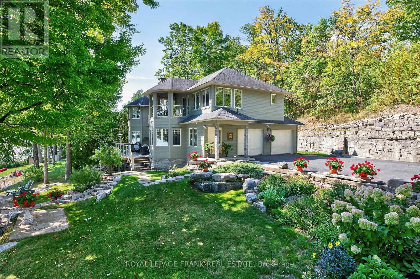 3081 Beachwood Drive, Selwyn, Ontario K0L 2H0 - Photo 5 - X12407860