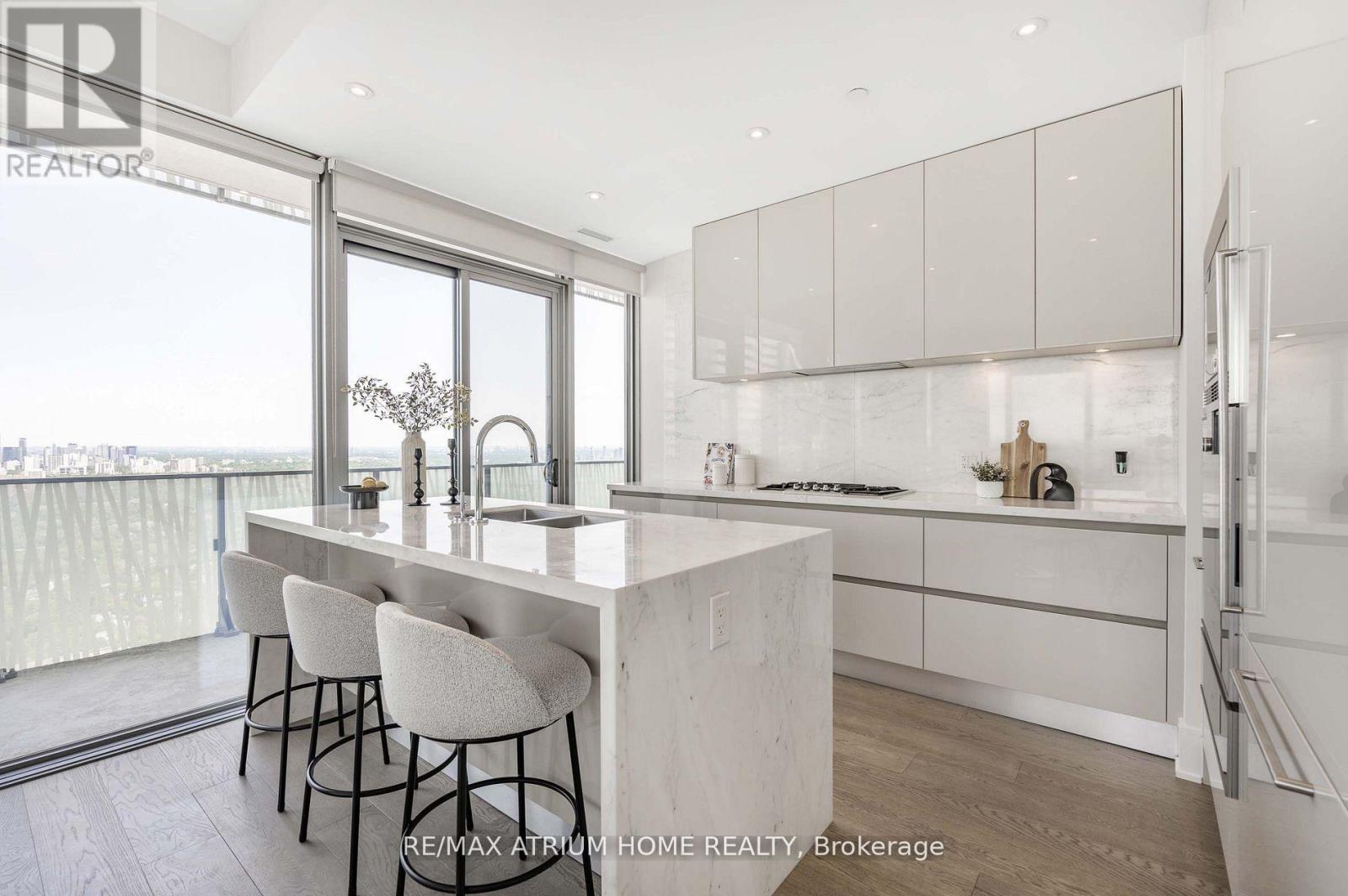 Ph 5305 - 42 Charles Street E, Toronto, Ontario  M4Y 1T4 - Photo 10 - C12408601
