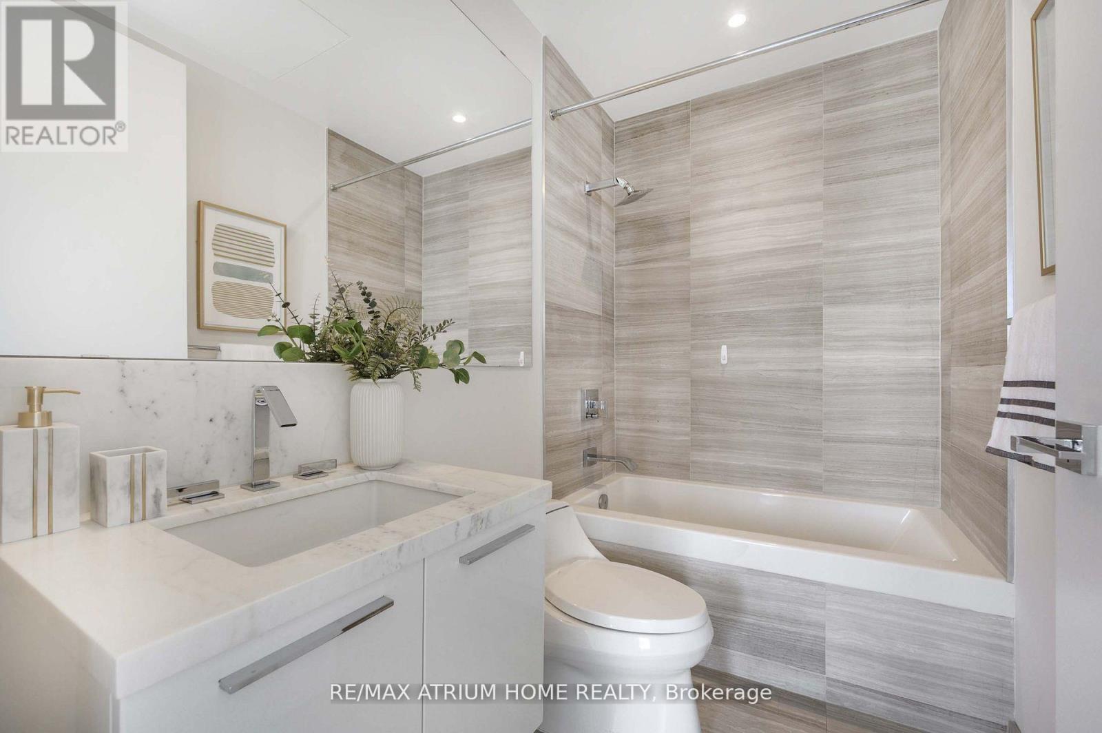 Ph 5305 - 42 Charles Street E, Toronto, Ontario  M4Y 1T4 - Photo 21 - C12408601