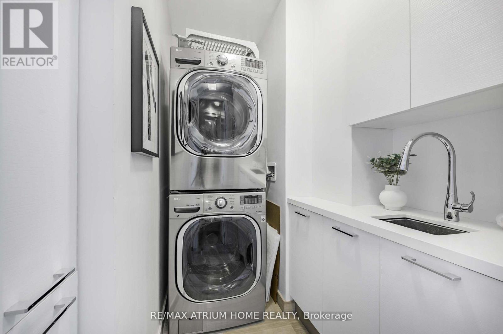 Ph 5305 - 42 Charles Street E, Toronto, Ontario  M4Y 1T4 - Photo 30 - C12408601
