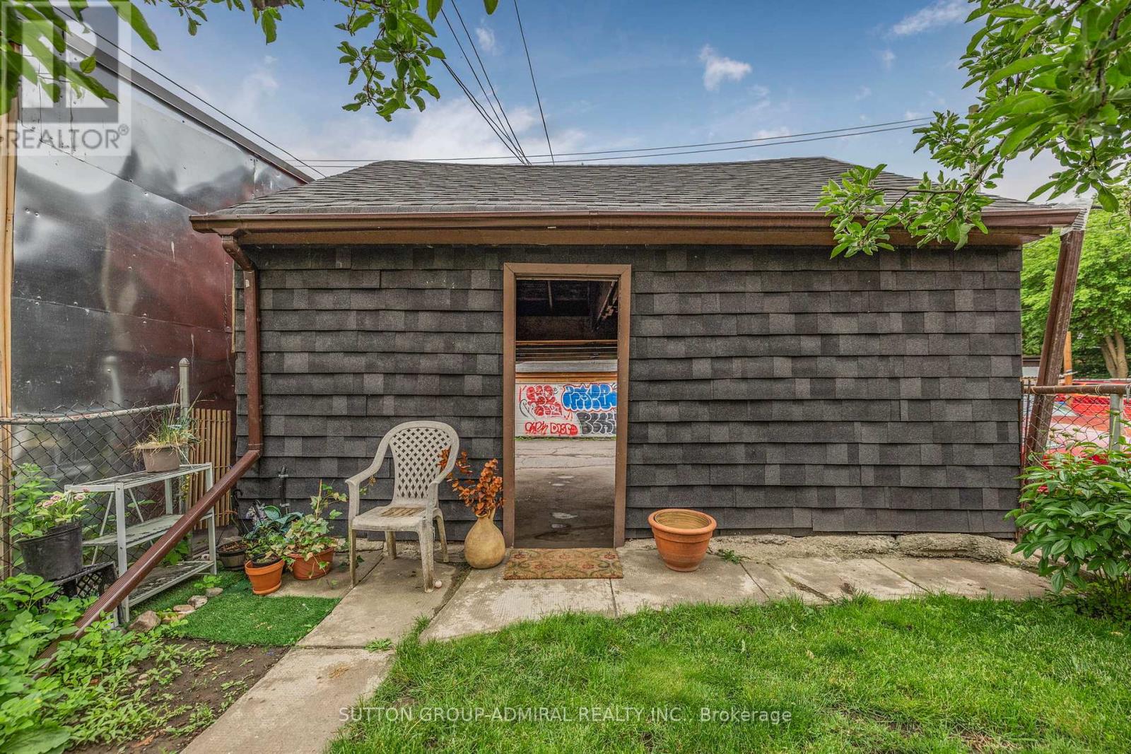 845 College Street, Toronto (Trinity-Bellwoods), Ontario  M6H 1A1 - Photo 34 - C12408605