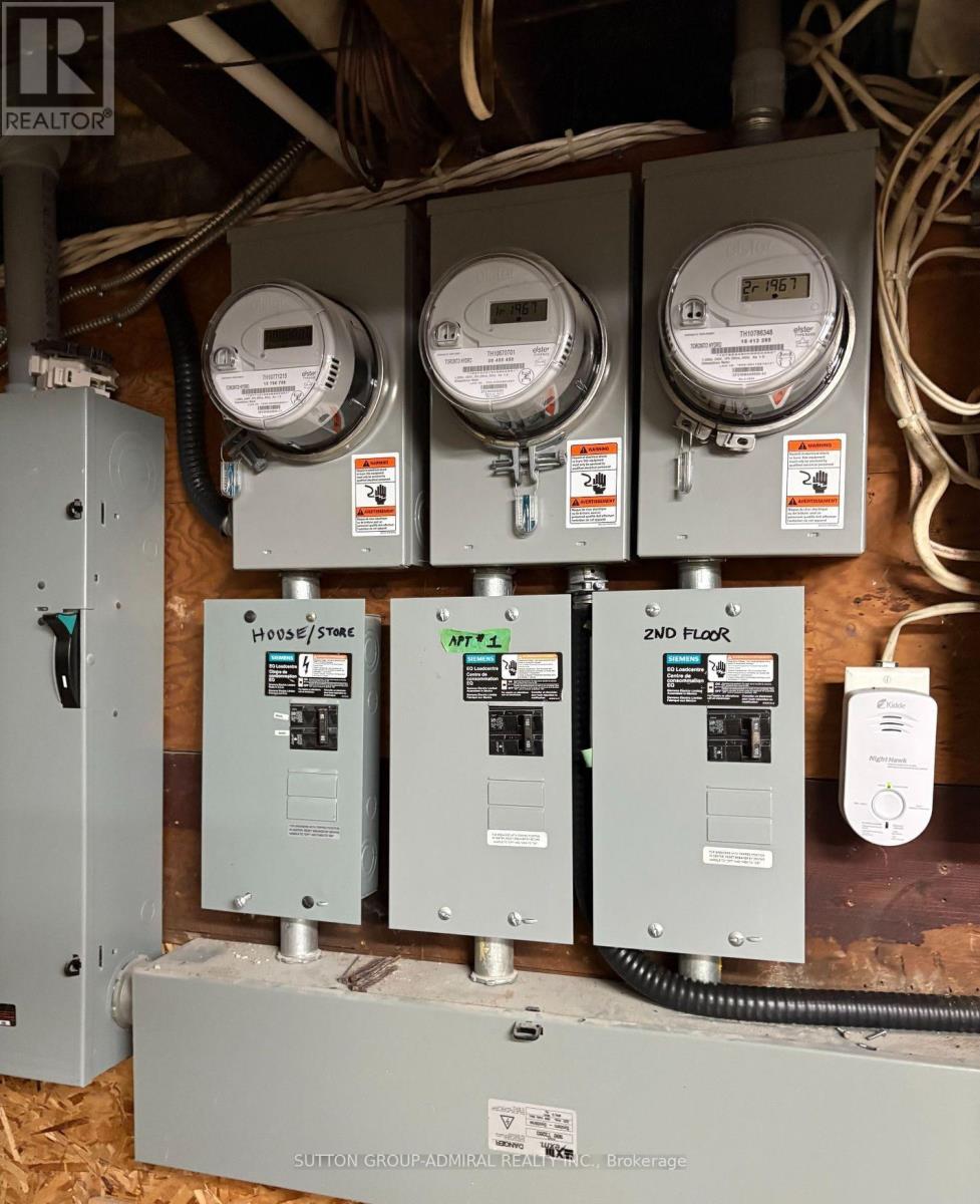 845 College Street, Toronto (Trinity-Bellwoods), Ontario  M6H 1A1 - Photo 37 - C12408605