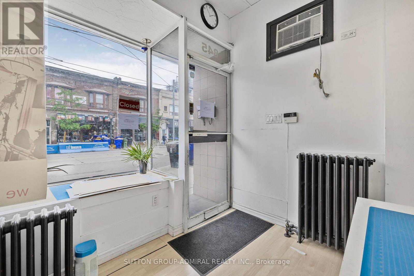 845 College Street, Toronto (Trinity-Bellwoods), Ontario  M6H 1A1 - Photo 4 - C12408605