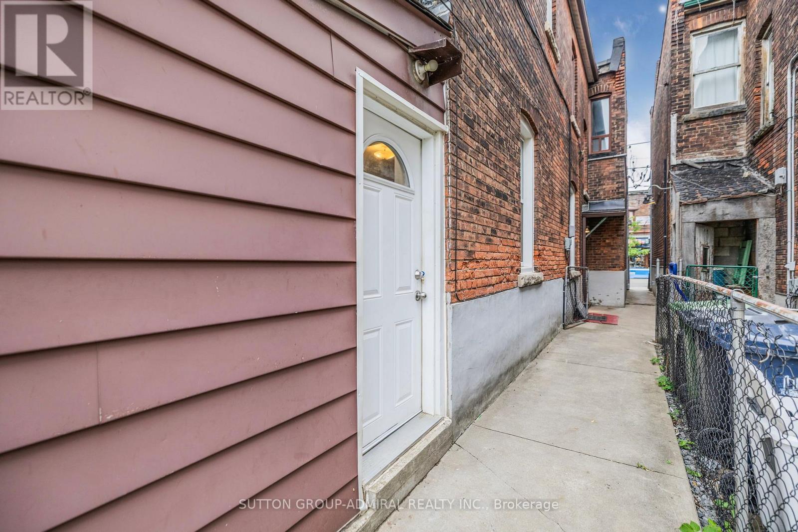 845 College Street, Toronto (Trinity-Bellwoods), Ontario  M6H 1A1 - Photo 7 - C12408605