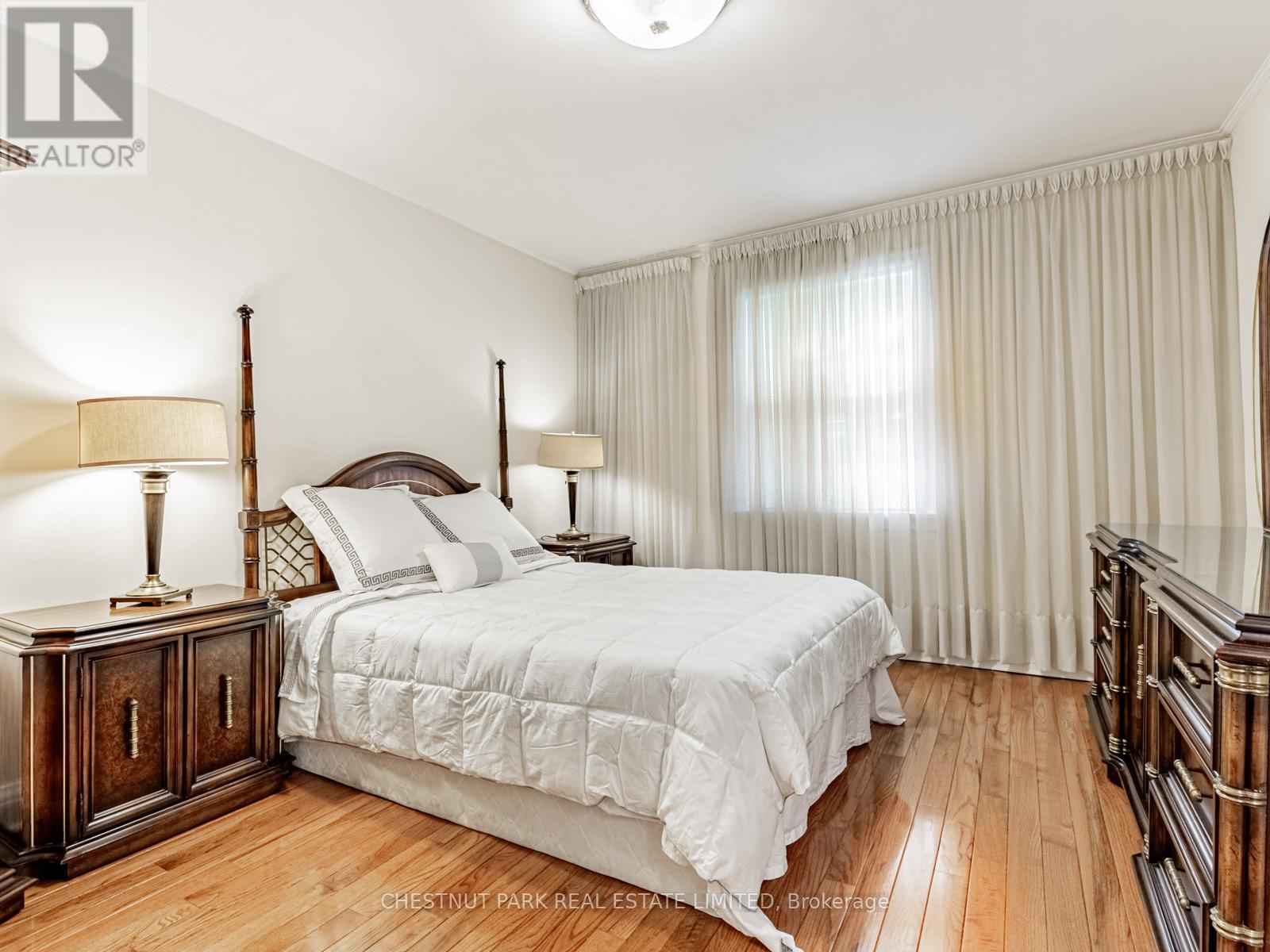 397 Cortleigh Boulevard, Toronto, Ontario  M5N 1R4 - Photo 18 - C12408621