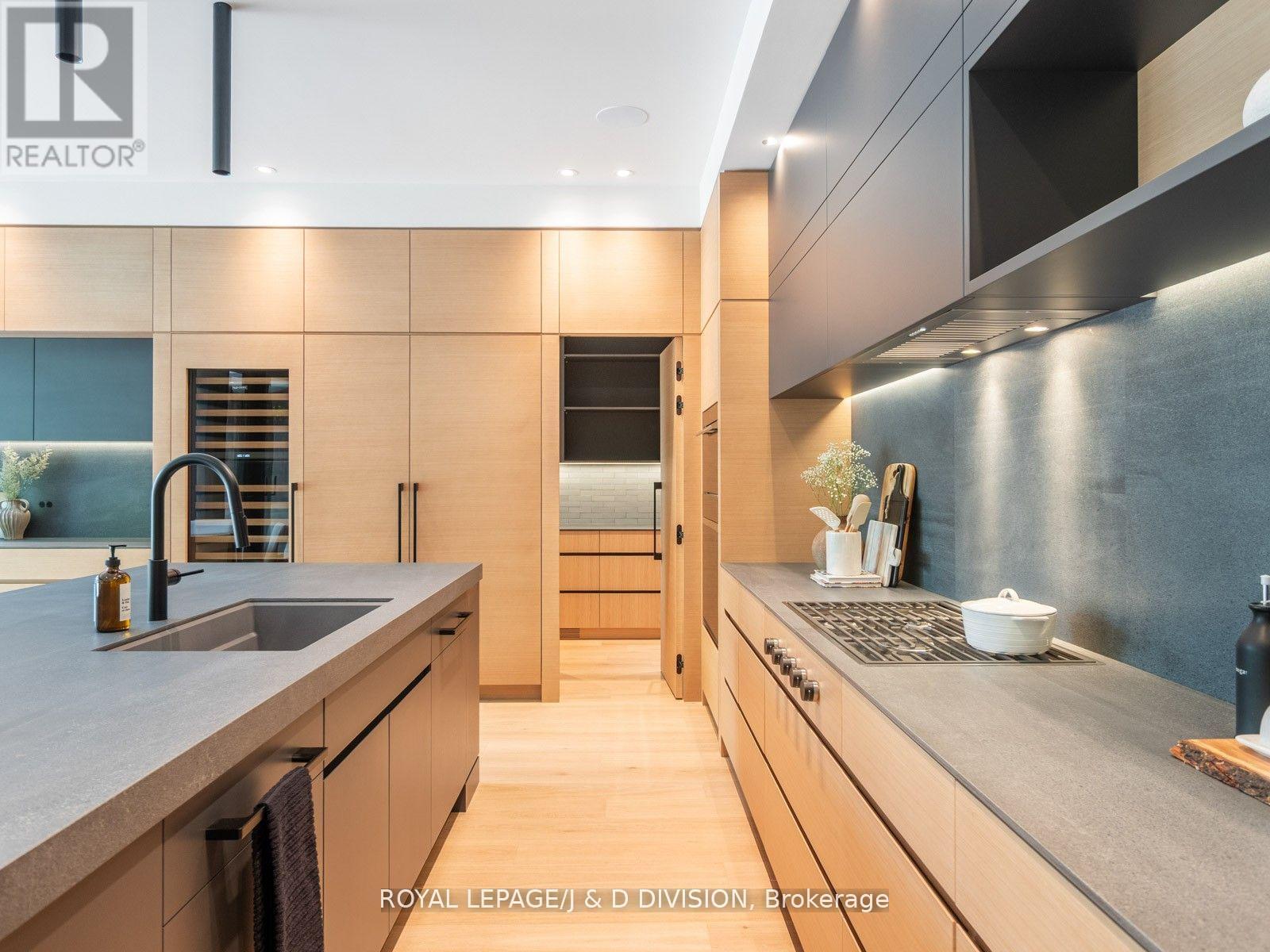 5 Fidelia Avenue, Toronto, Ontario  M4N 3E7 - Photo 17 - C12408627