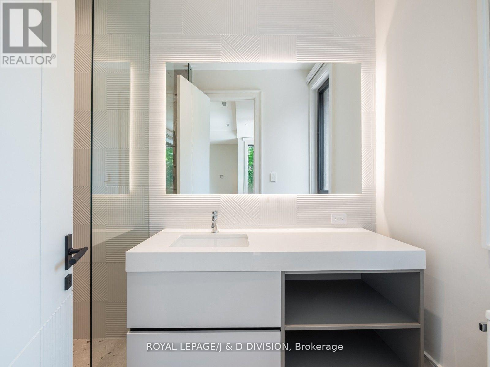 5 Fidelia Avenue, Toronto, Ontario  M4N 3E7 - Photo 32 - C12408627