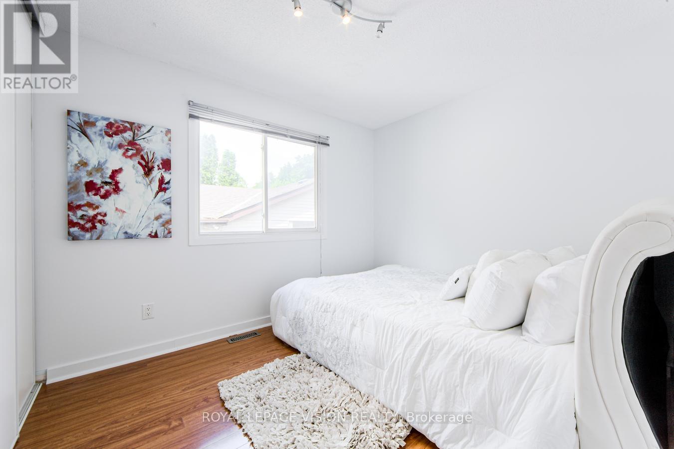 127 Freshmeadow Drive, Toronto, Ontario  M2H 2P9 - Photo 24 - C12408632