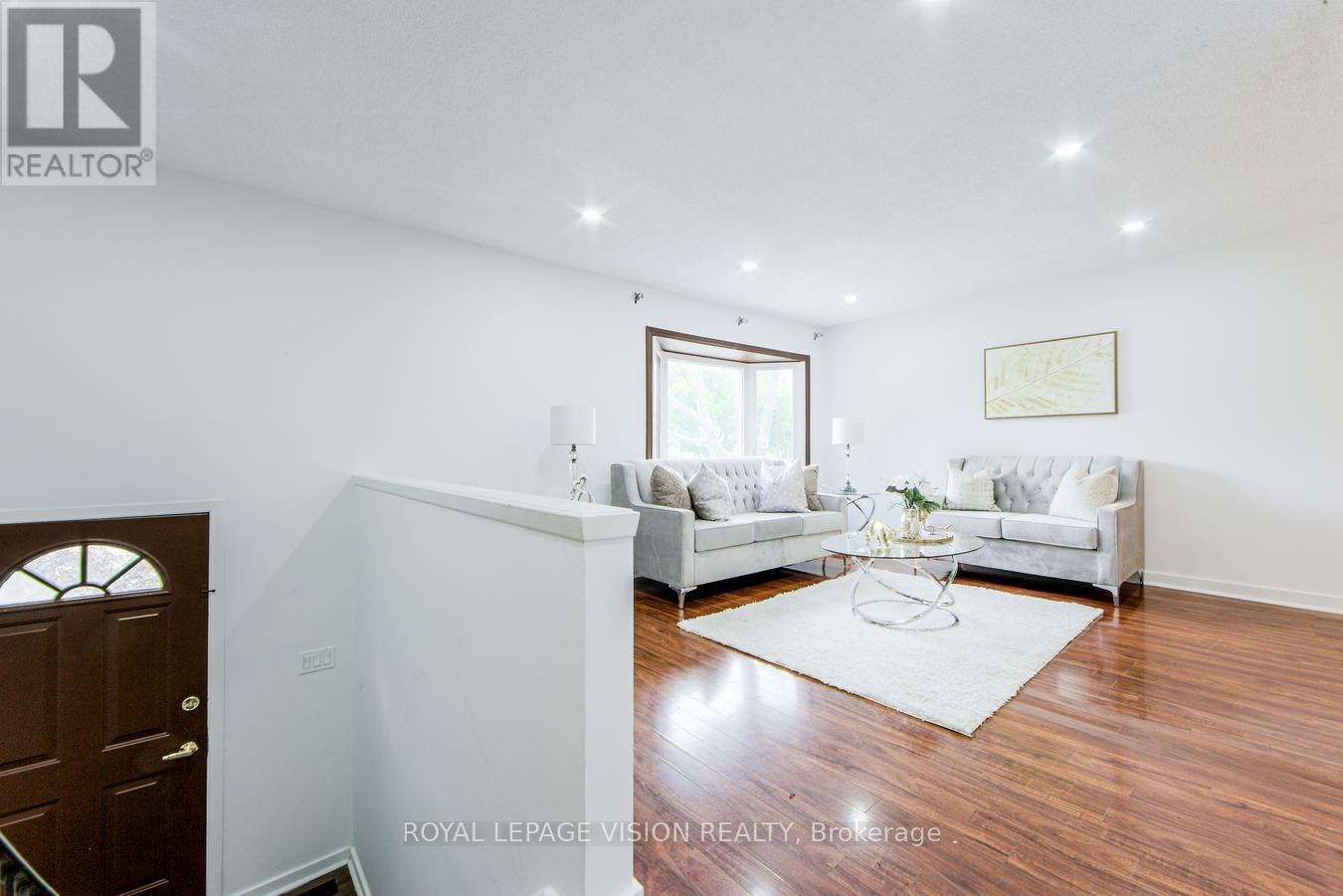 127 Freshmeadow Drive, Toronto, Ontario  M2H 2P9 - Photo 6 - C12408632