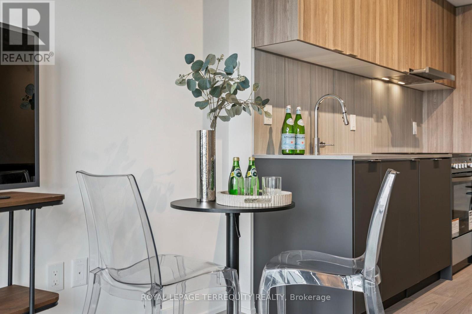 809 - 8 Tippett Road, Toronto (Clanton Park), Ontario  M3H 0E7 - Photo 11 - C12408639