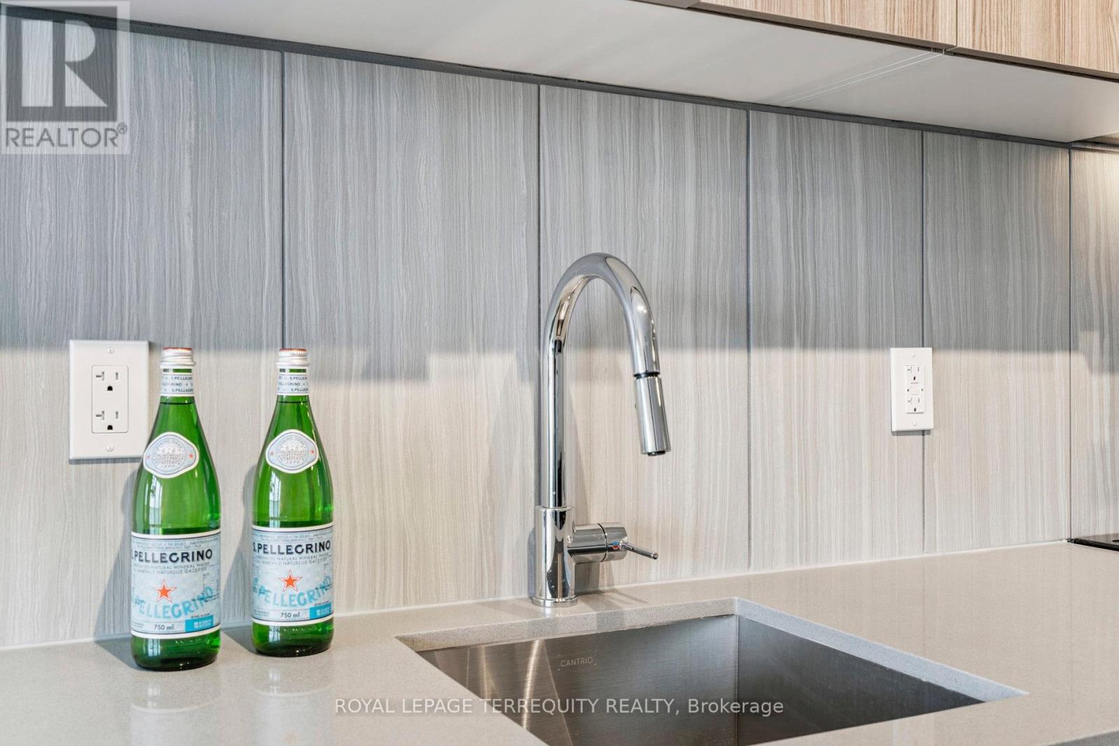 809 - 8 Tippett Road, Toronto (Clanton Park), Ontario  M3H 0E7 - Photo 17 - C12408639