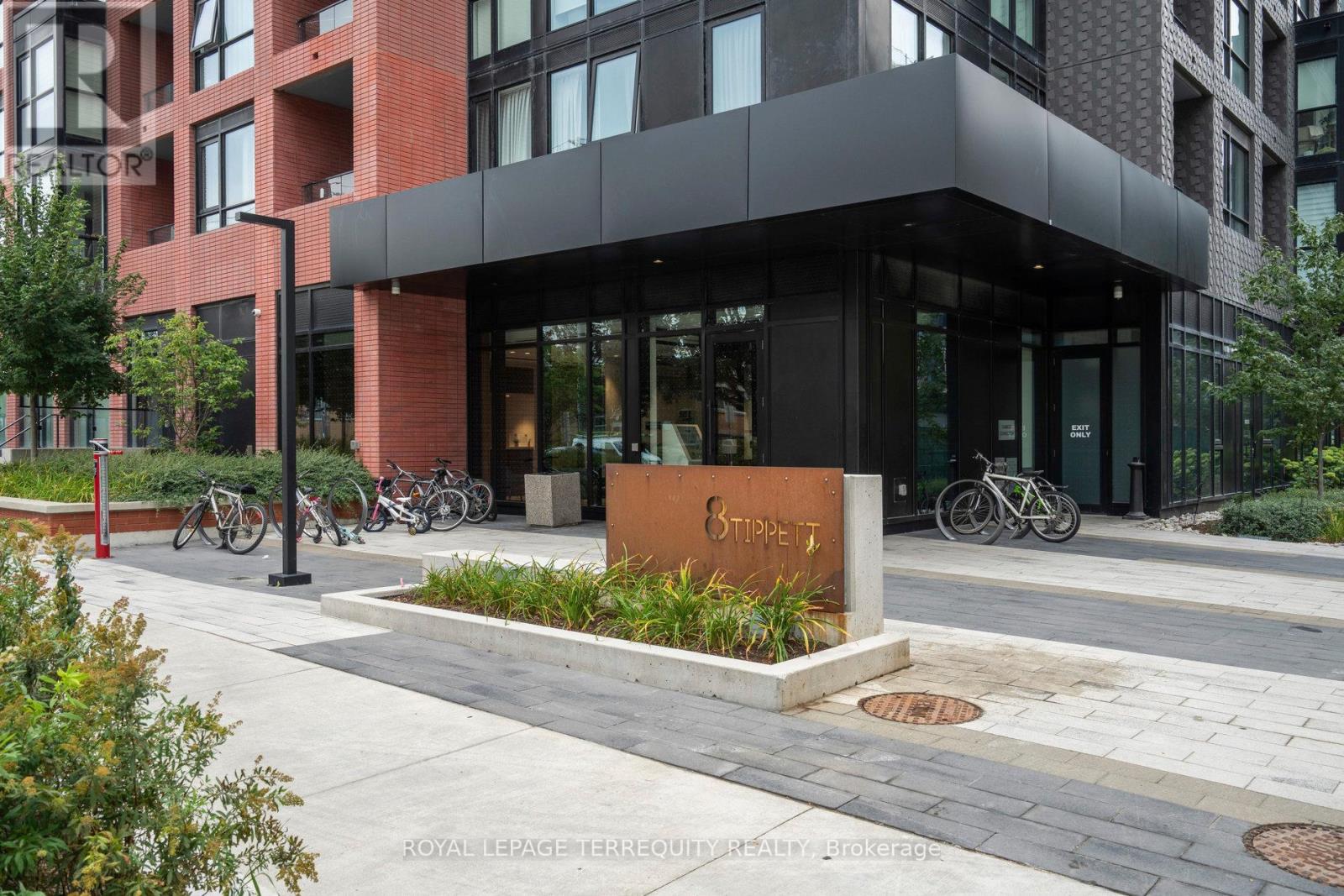 809 - 8 Tippett Road, Toronto, Ontario  M3H 0E7 - Photo 3 - C12408639