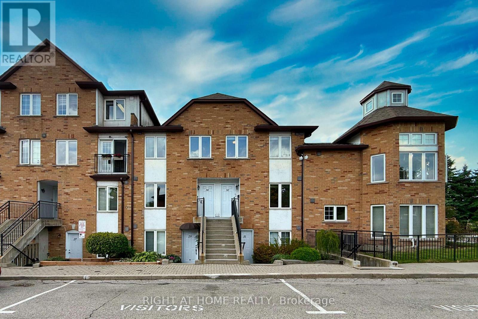 32 - 988 SHEPPARD AVENUE W, Toronto, Ontario