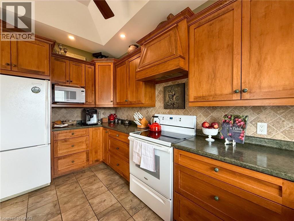 14 East Street S, Port Dover, Ontario  N0A 1N5 - Photo 39 - 40770424