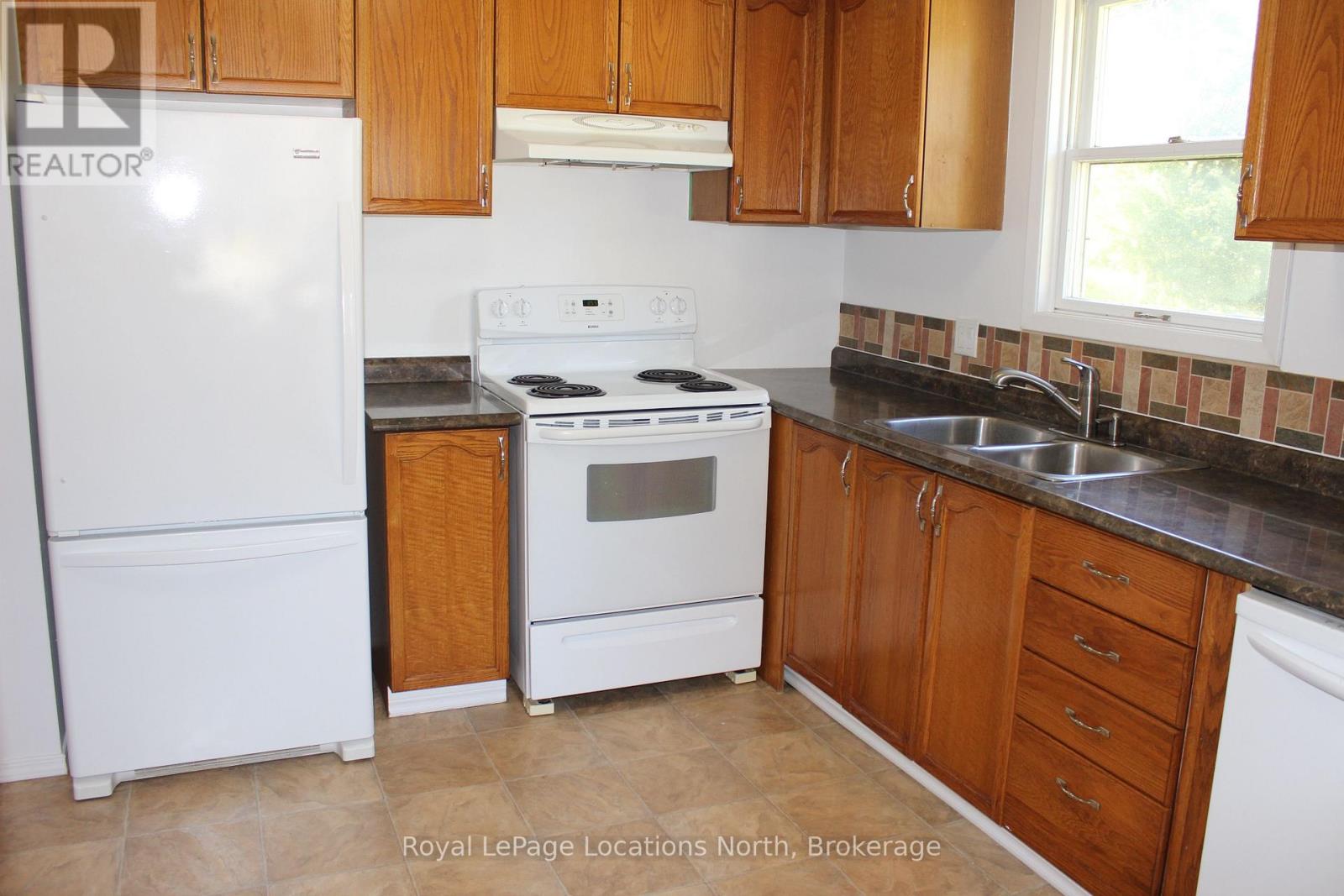 Property at 112 SMALLMAN DRIVE image 4