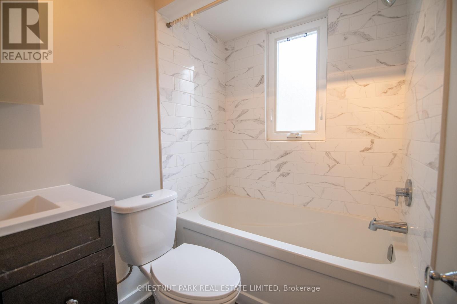 Lorem Ipsum Dolor, Oshawa, Ontario  L1J  - Photo 14 - DEMO28873931