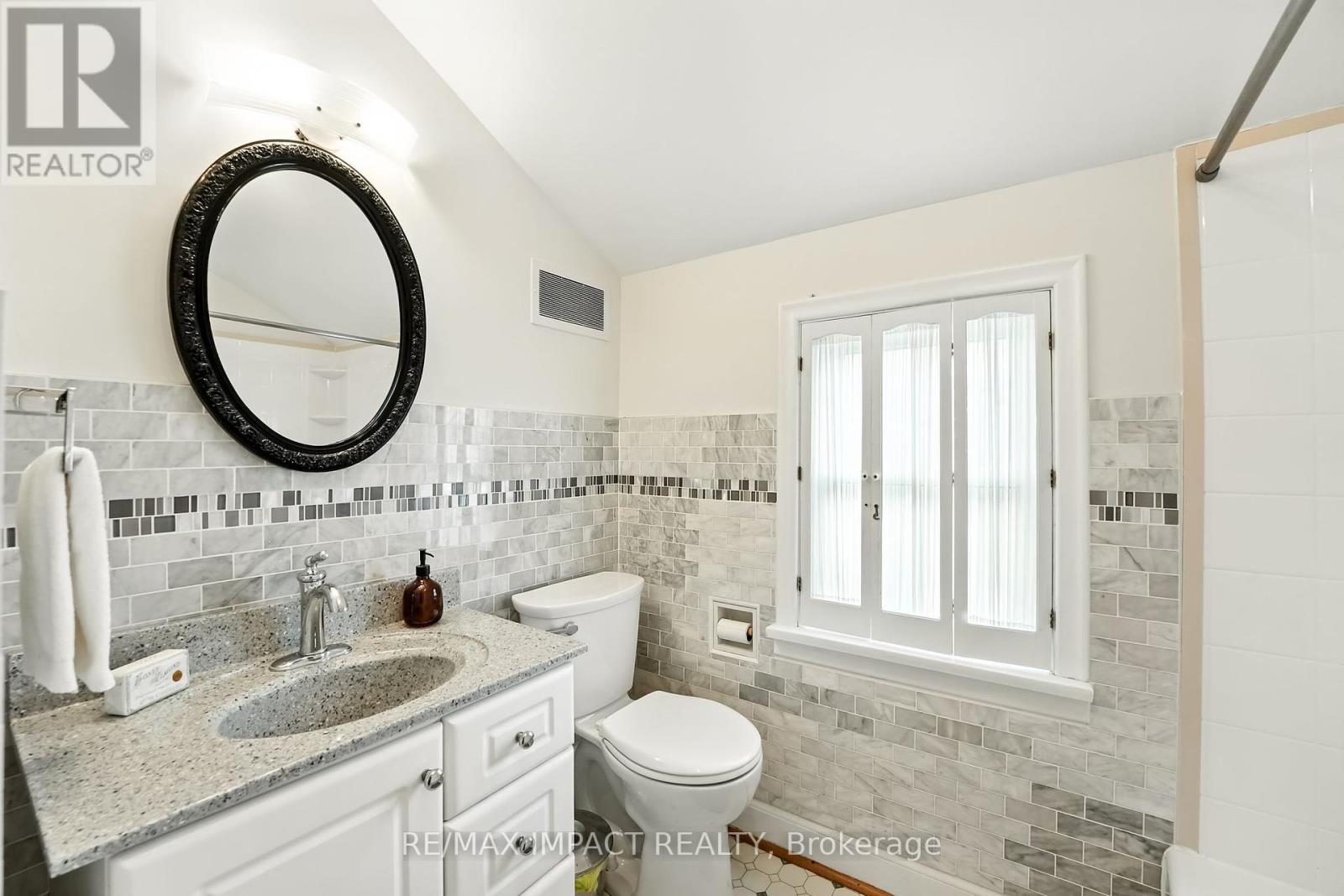 46 Simpson Avenue, Clarington (Bowmanville), Ontario  L1C 2H8 - Photo 32 - E12408706