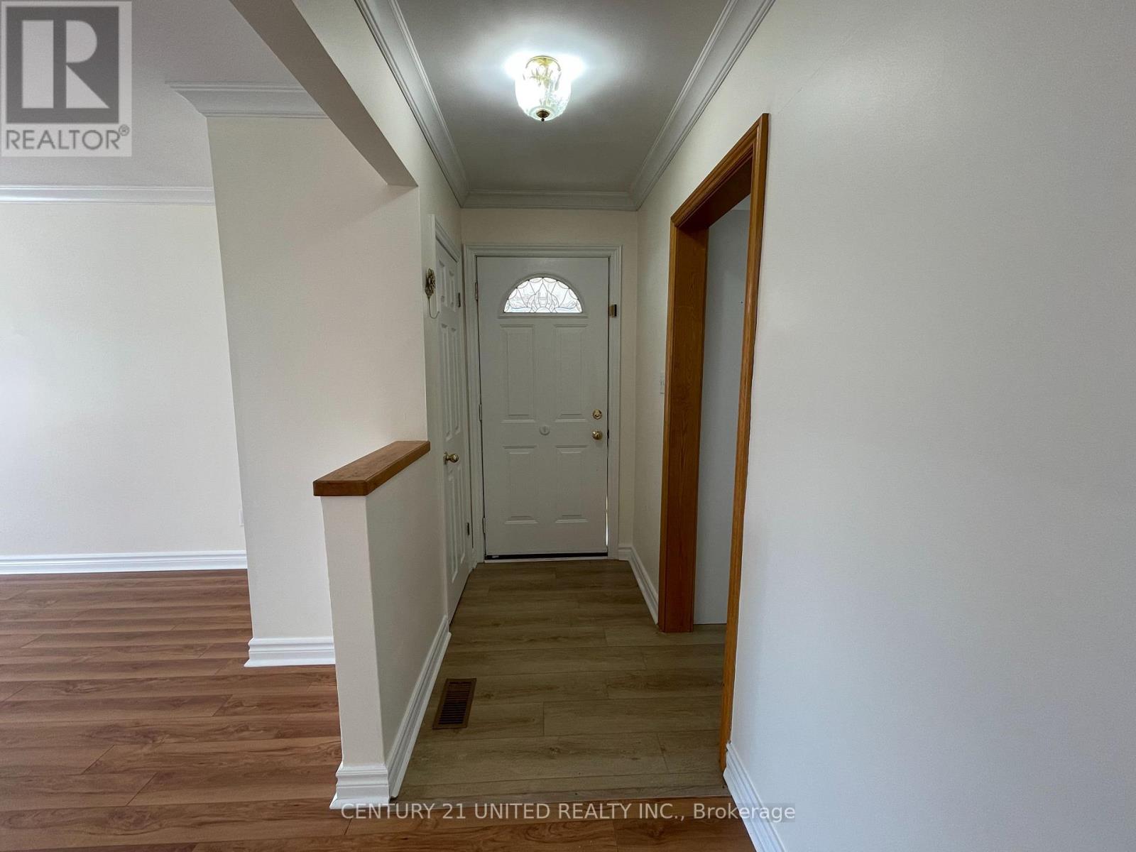 Upper - 334 Stevenson Road N, Oshawa, Ontario  L1J 5N2 - Photo 4 - E12408865