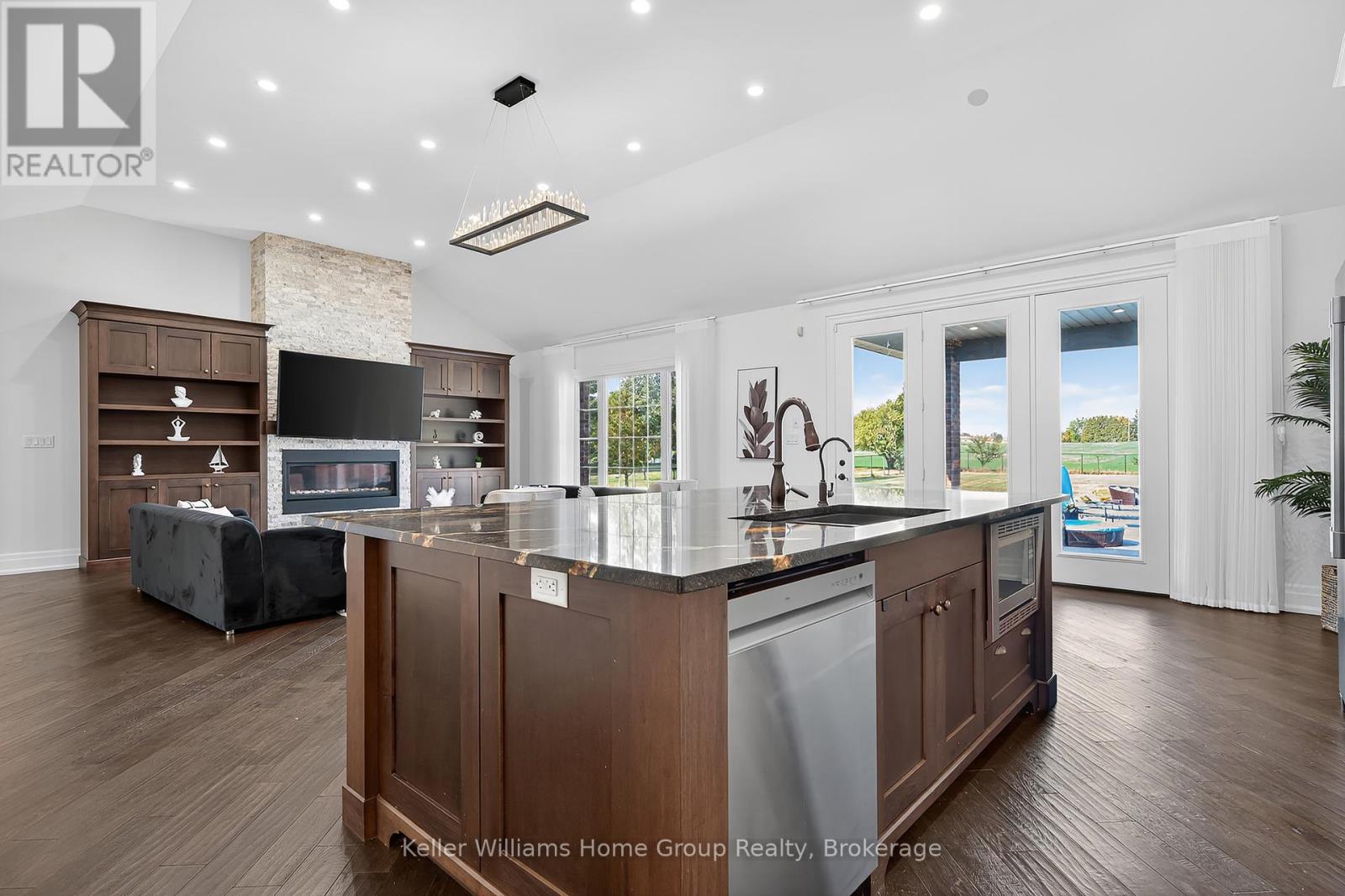 4659 Lobsinger Line, Wellesley, Ontario  N0B 2M0 - Photo 18 - X12408832