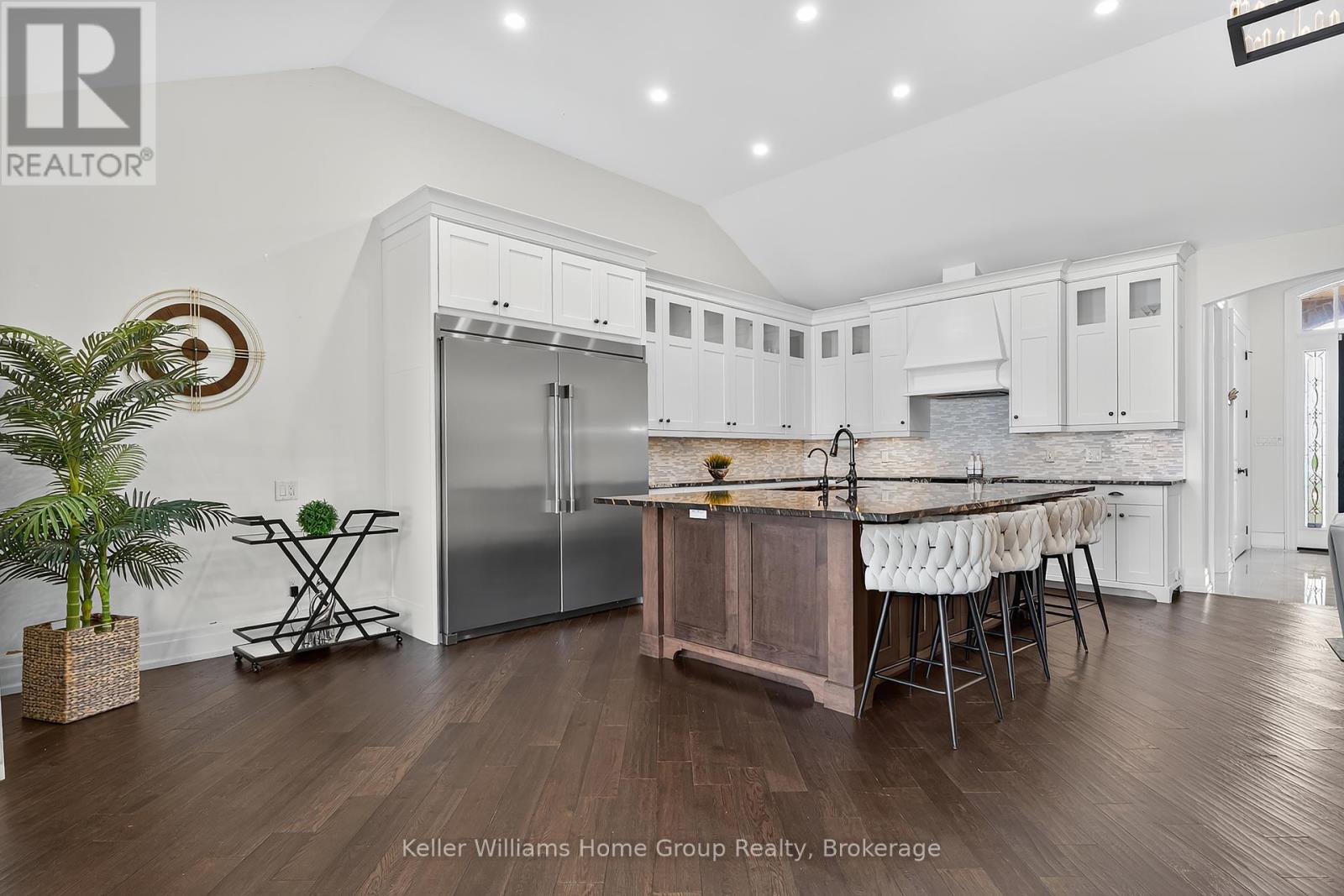 4659 Lobsinger Line, Wellesley, Ontario  N0B 2M0 - Photo 9 - X12408832