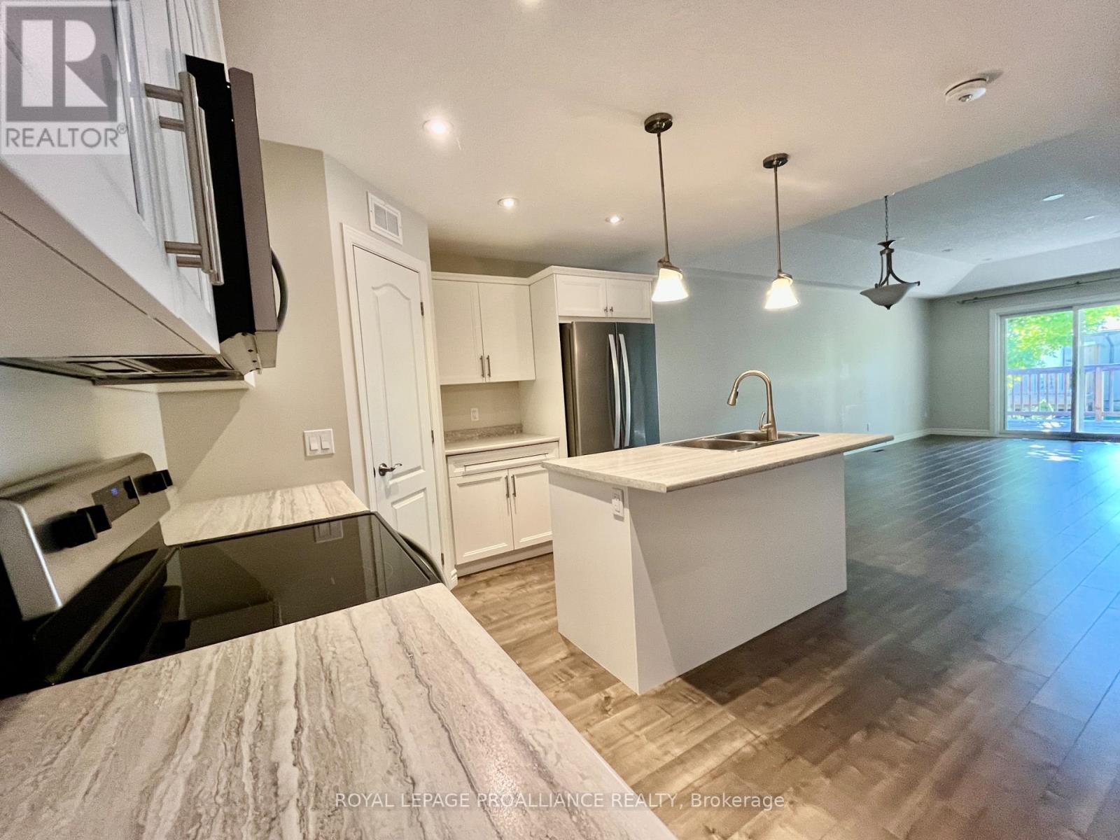 60 Conger Drive, Prince Edward County, Ontario  K0K 3L0 - Photo 9 - X12408794