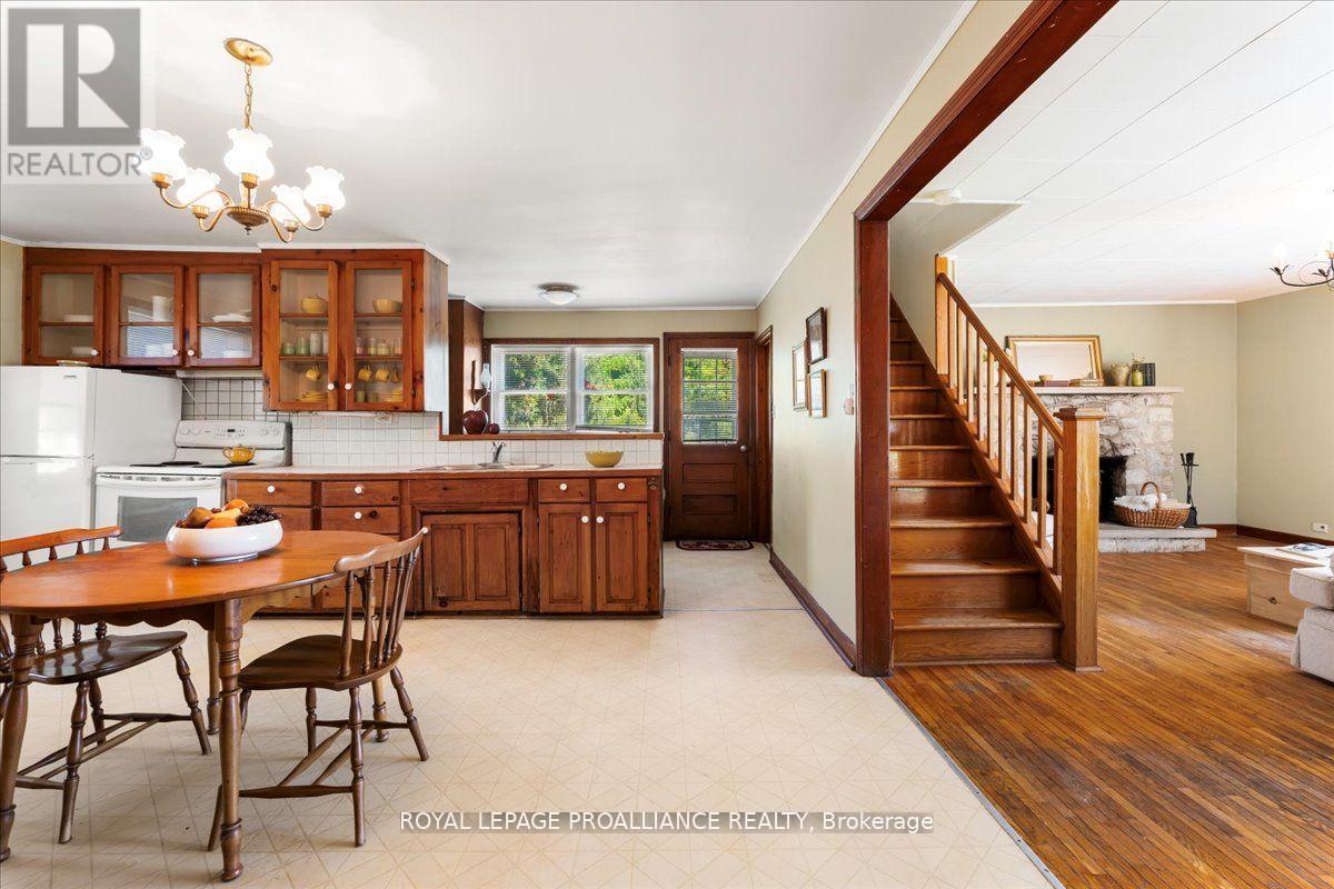 583 Moira Street, Tweed, Ontario  K0K 3J0 - Photo 11 - X12408907