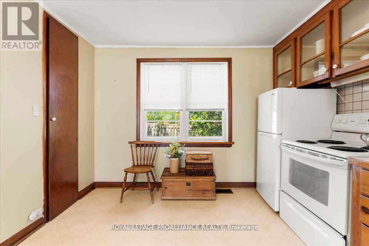 583 Moira Street, Tweed, Ontario  K0K 3J0 - Photo 12 - X12408907