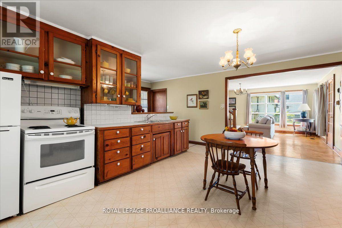 583 Moira Street, Tweed, Ontario  K0K 3J0 - Photo 14 - X12408907