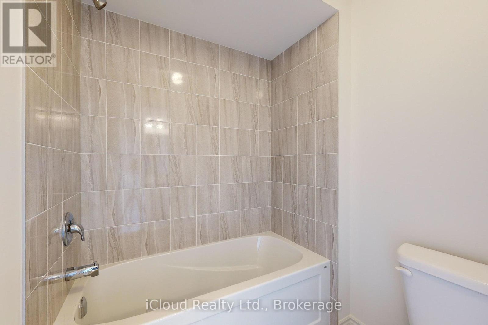 51 Sparrow Way, Adjala-Tosorontio, Ontario  L0G 1W0 - Photo 34 - N12408667