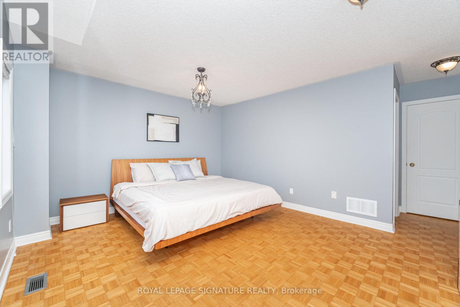 15 Water Garden Lane, Vaughan, Ontario  L4H 1N2 - Photo 19 - N12408681