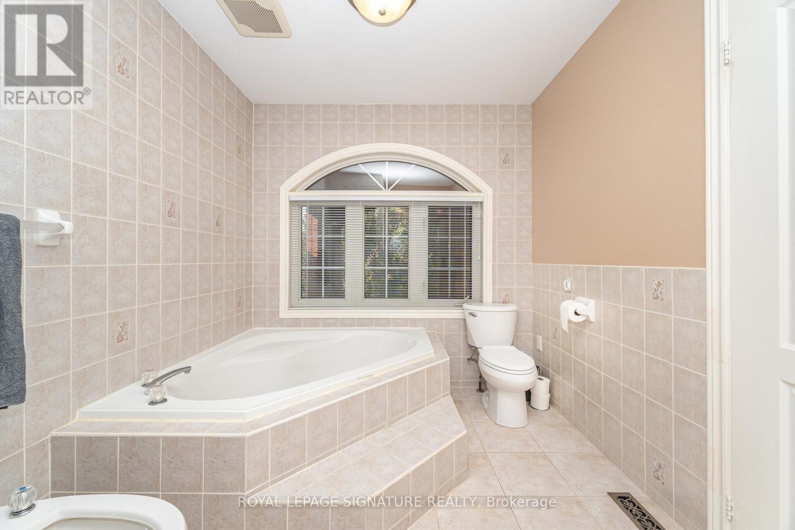 15 Water Garden Lane, Vaughan, Ontario  L4H 1N2 - Photo 22 - N12408681