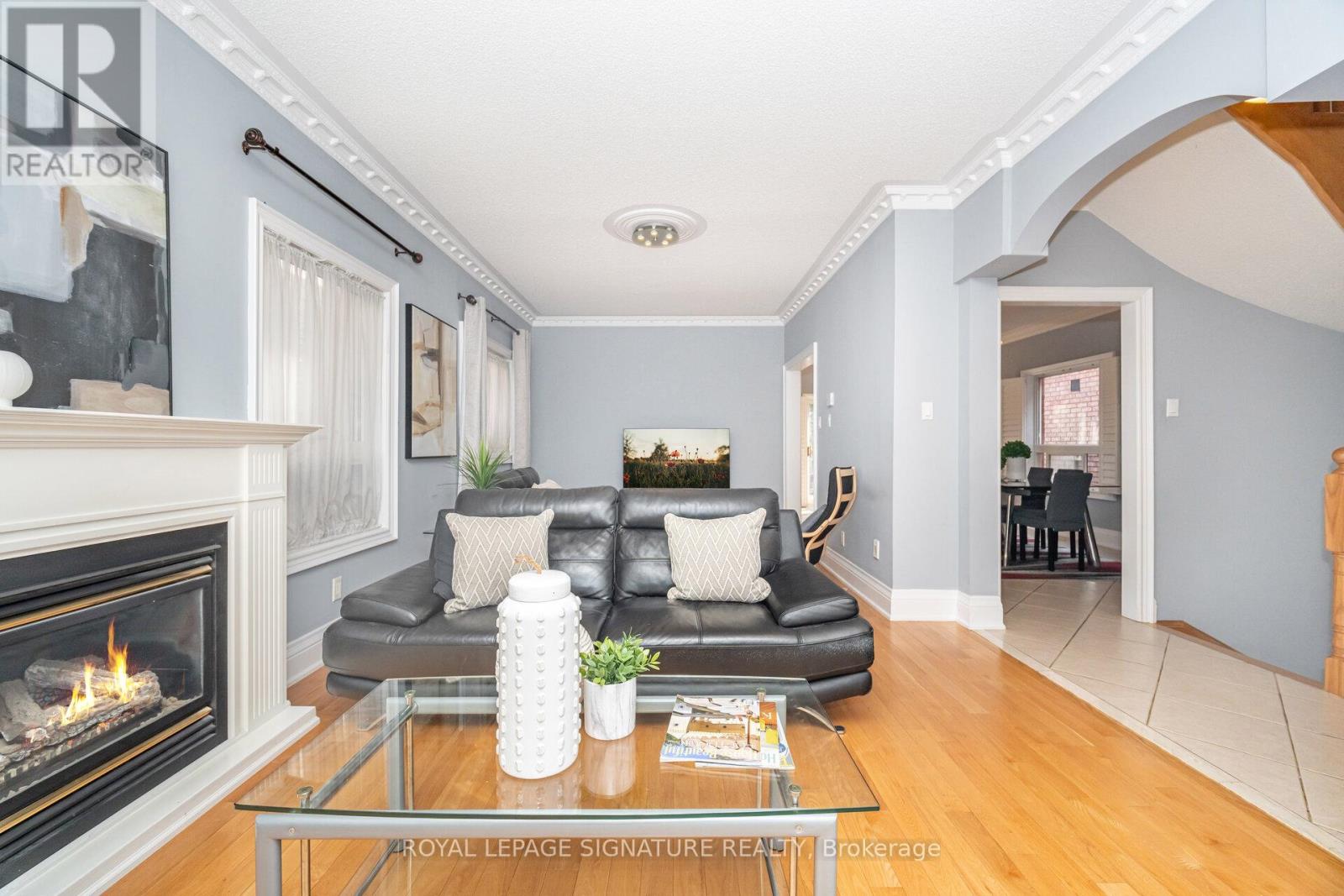 15 Water Garden Lane, Vaughan, Ontario  L4H 1N2 - Photo 4 - N12408681
