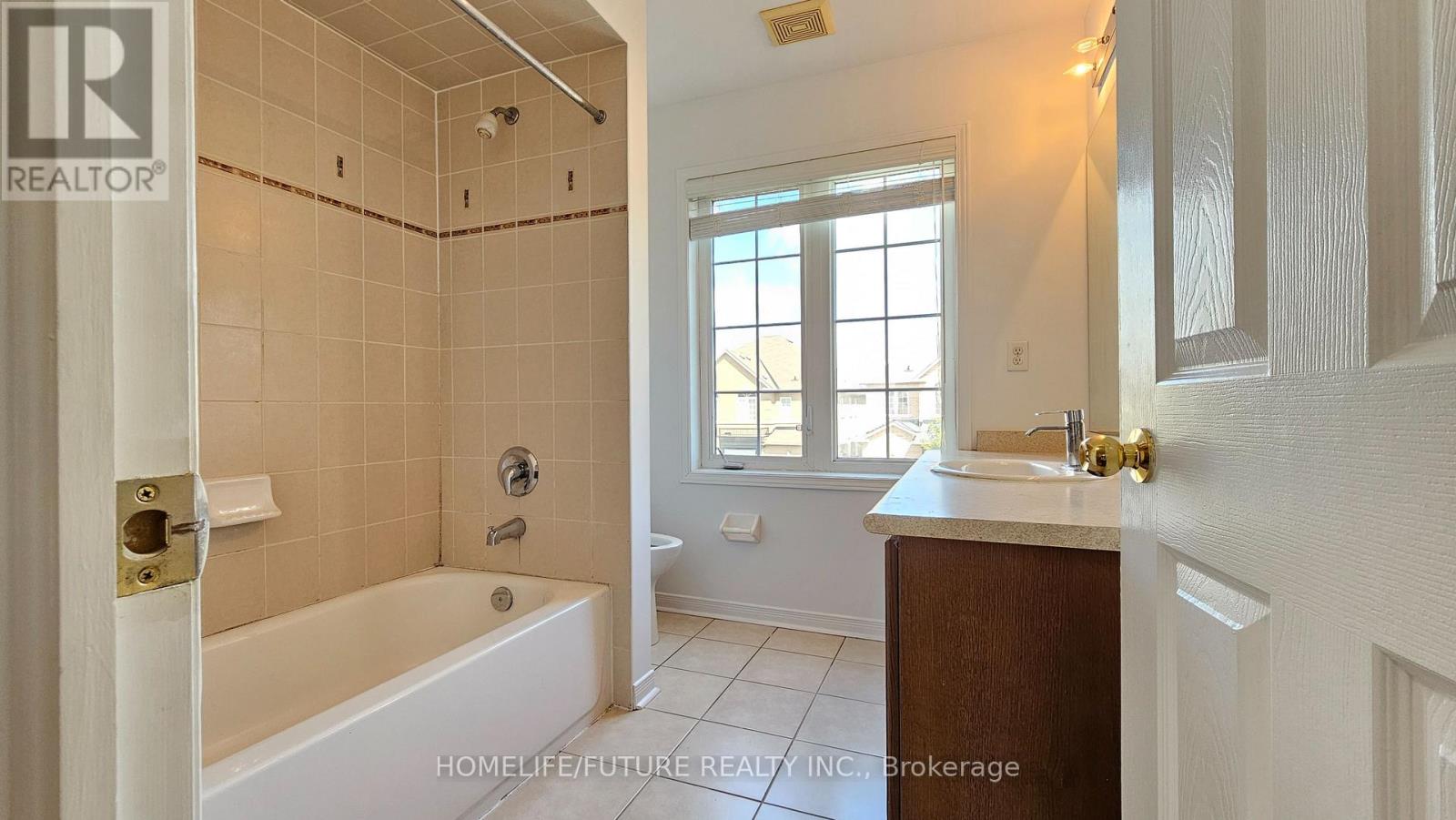 Main & 2 Flr - 107 Jack Monkman Crescent, Markham, Ontario  L3S 0A4 - Photo 21 - N12408784