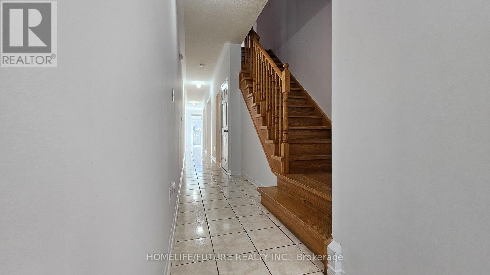 Main & 2 Flr - 107 Jack Monkman Crescent, Markham, Ontario  L3S 0A4 - Photo 3 - N12408784