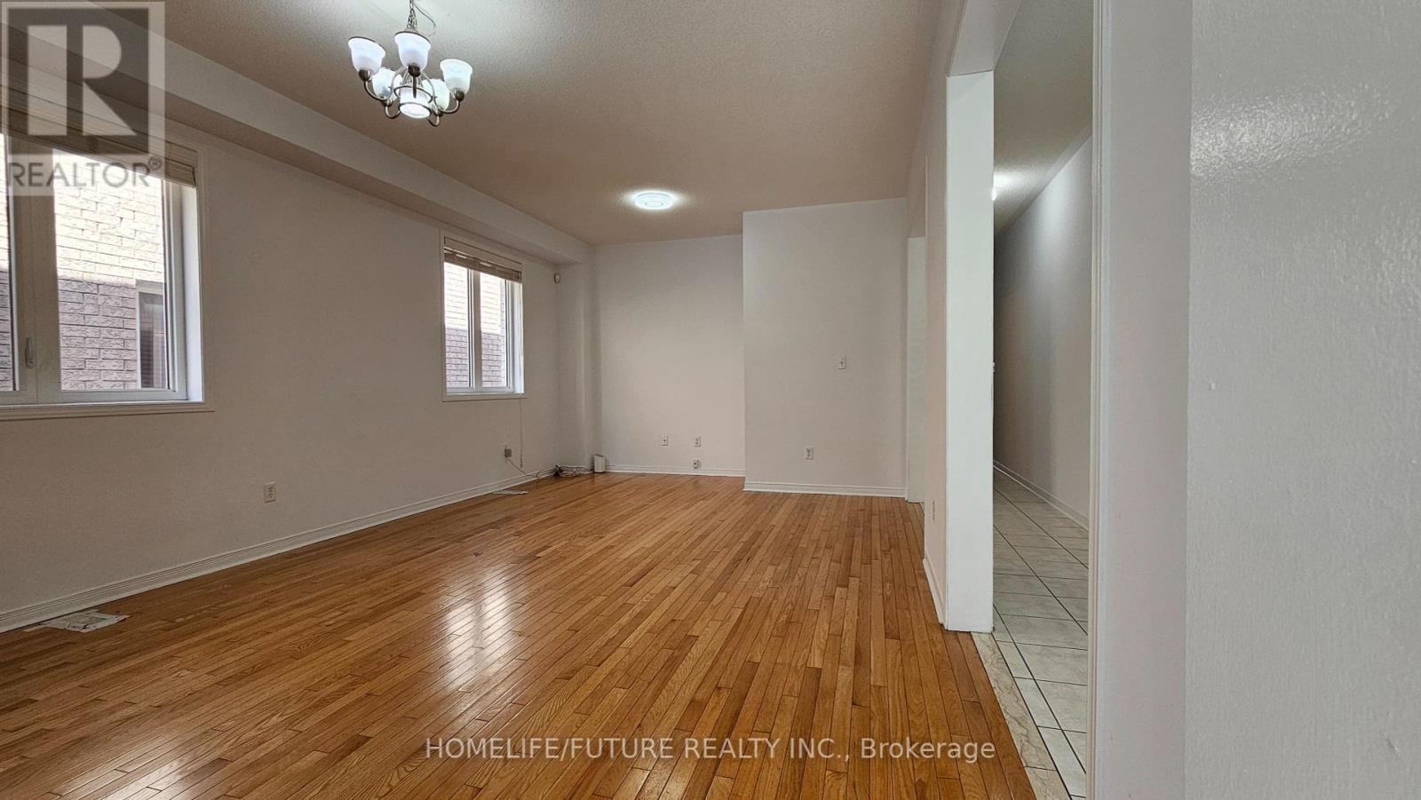 Main & 2 Flr - 107 Jack Monkman Crescent, Markham, Ontario  L3S 0A4 - Photo 6 - N12408784