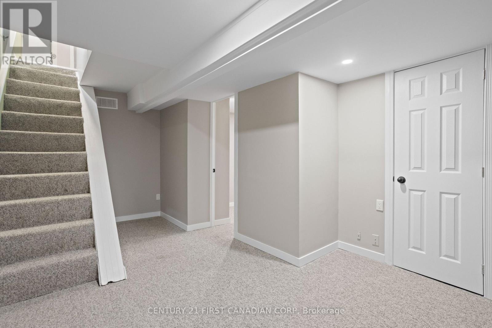 845 Queens Avenue, London East, Ontario  N5W 3H7 - Photo 14 - X12408840