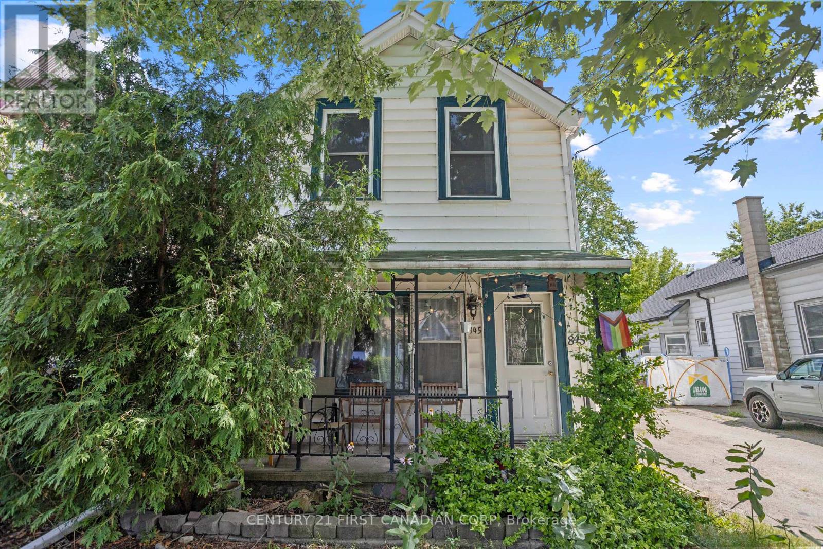845 Queens Avenue, London East, Ontario  N5W 3H7 - Photo 2 - X12408840
