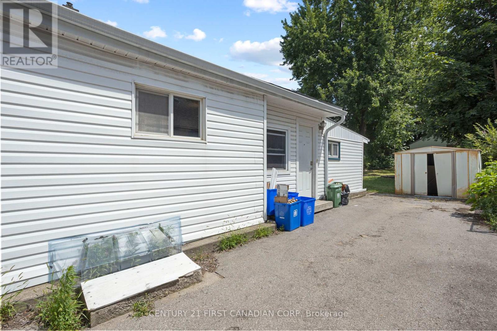 845 Queens Avenue, London East, Ontario  N5W 3H7 - Photo 28 - X12408840