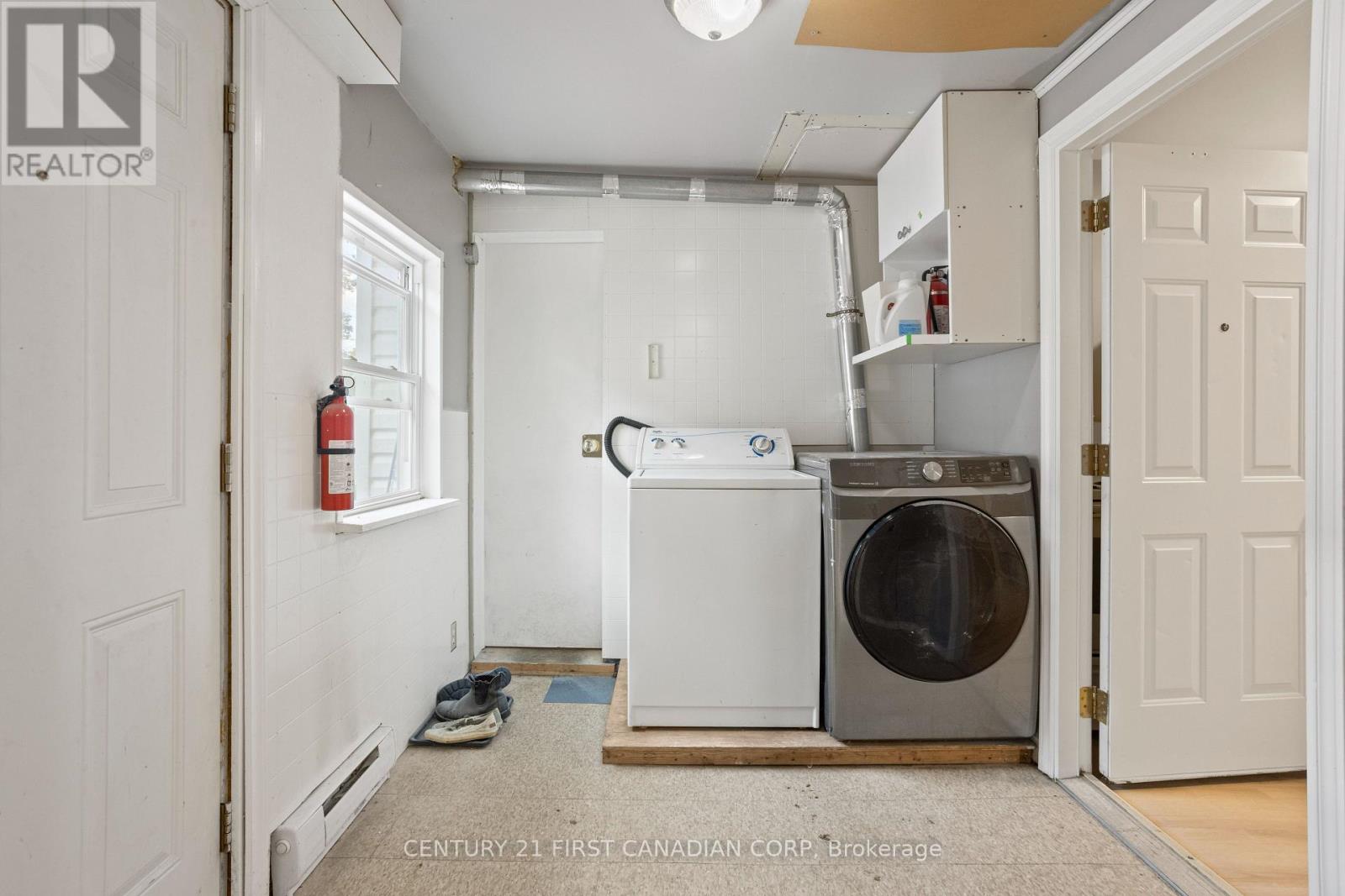 845 Queens Avenue, London East, Ontario  N5W 3H7 - Photo 5 - X12408840