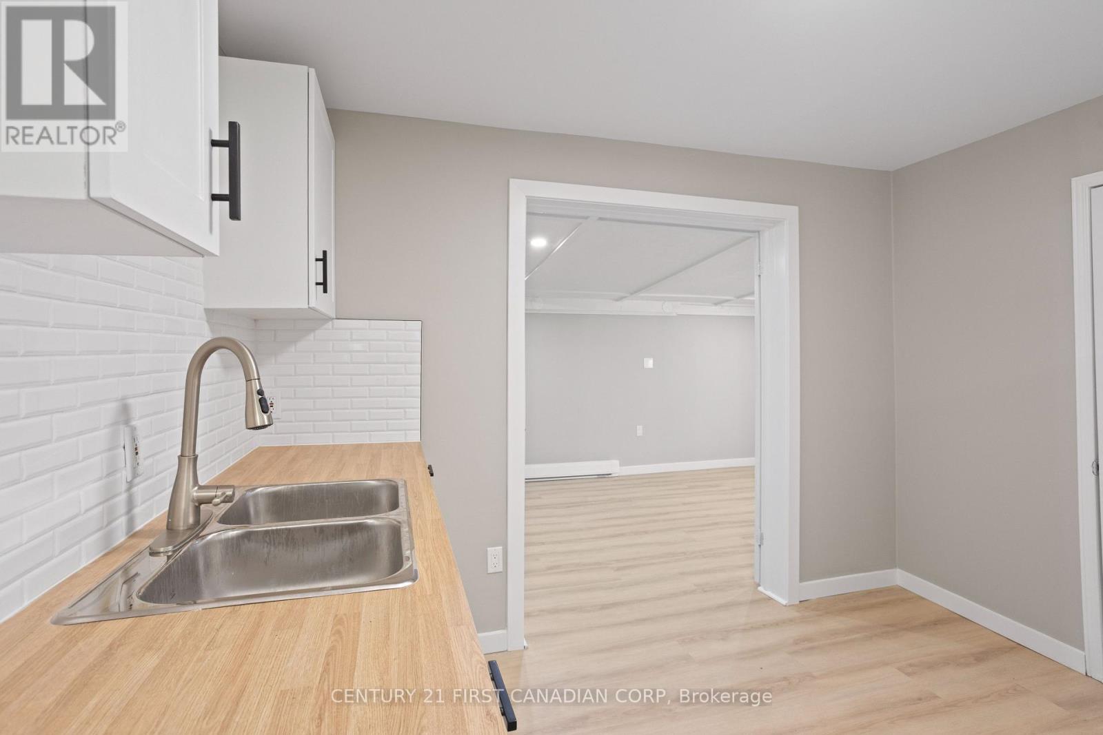 845 Queens Avenue, London East, Ontario  N5W 3H7 - Photo 9 - X12408840