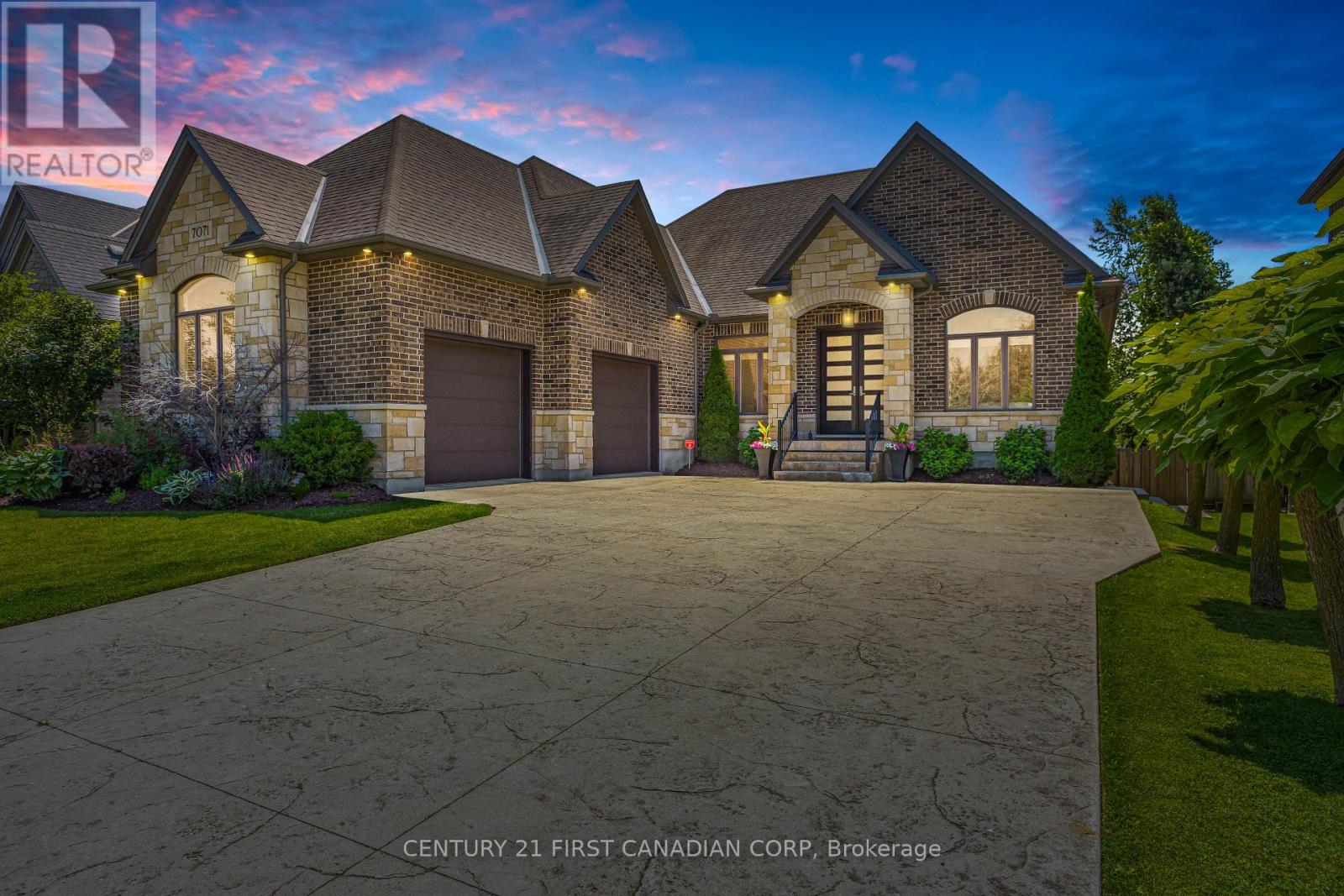 7071 Clayton Walk, London South, Ontario  N6P 0A1 - Photo 1 - X12408845