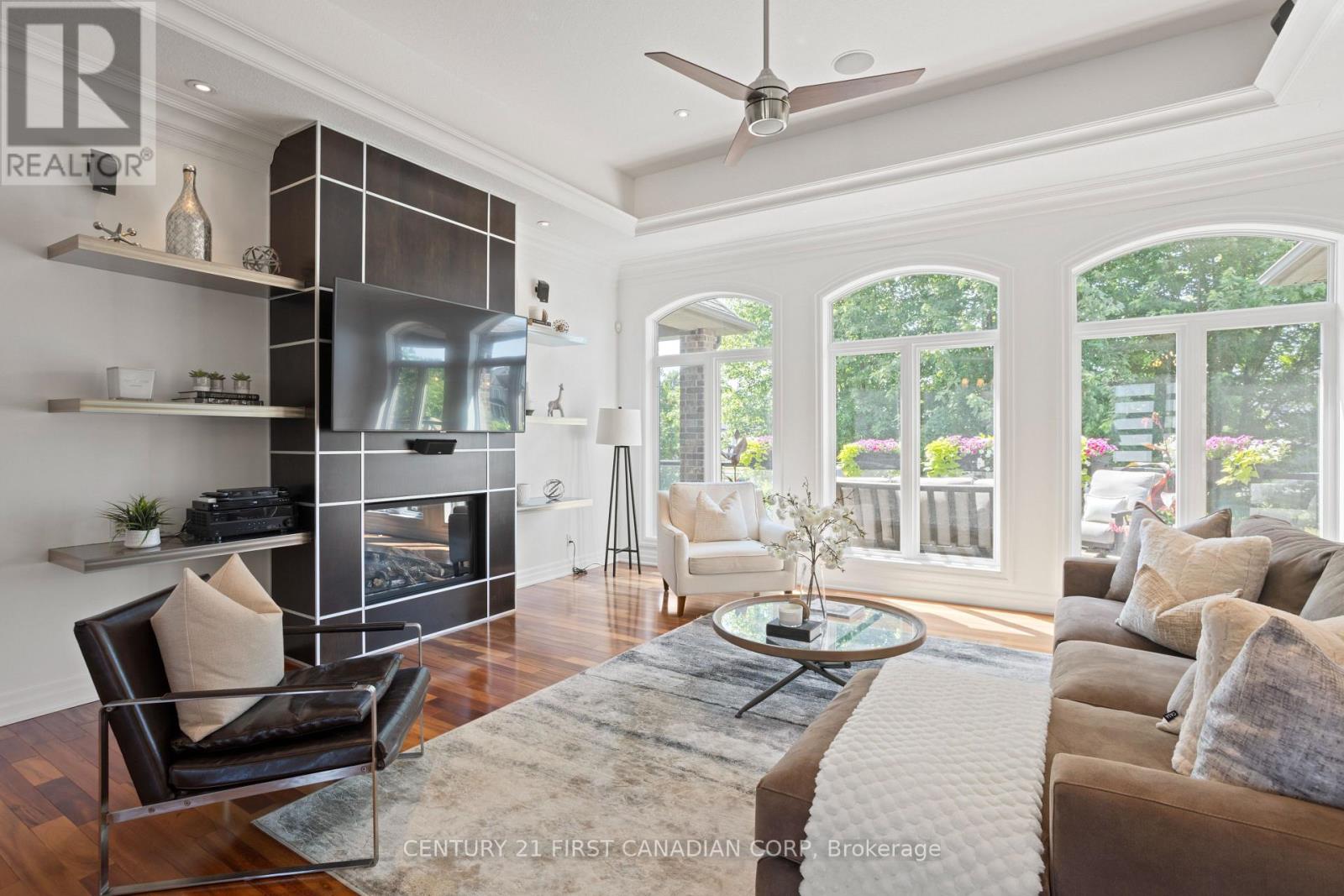 7071 Clayton Walk, London South, Ontario  N6P 0A1 - Photo 12 - X12408845