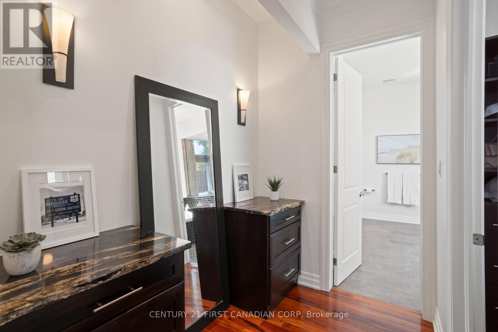 7071 Clayton Walk, London South, Ontario  N6P 0A1 - Photo 20 - X12408845